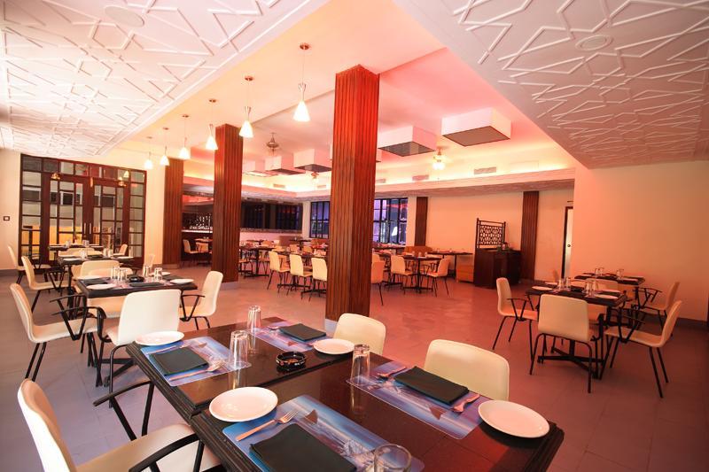 Hotel The Club Bangalore Exterior foto