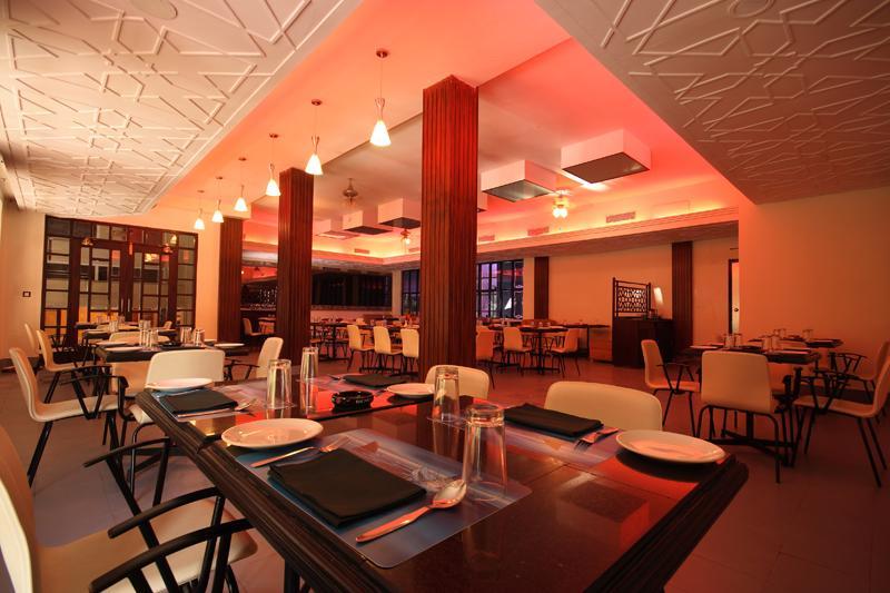 Hotel The Club Bangalore Exterior foto